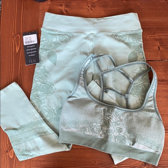 Nux Active matching yoga bra and tights - Picture 1 of 5